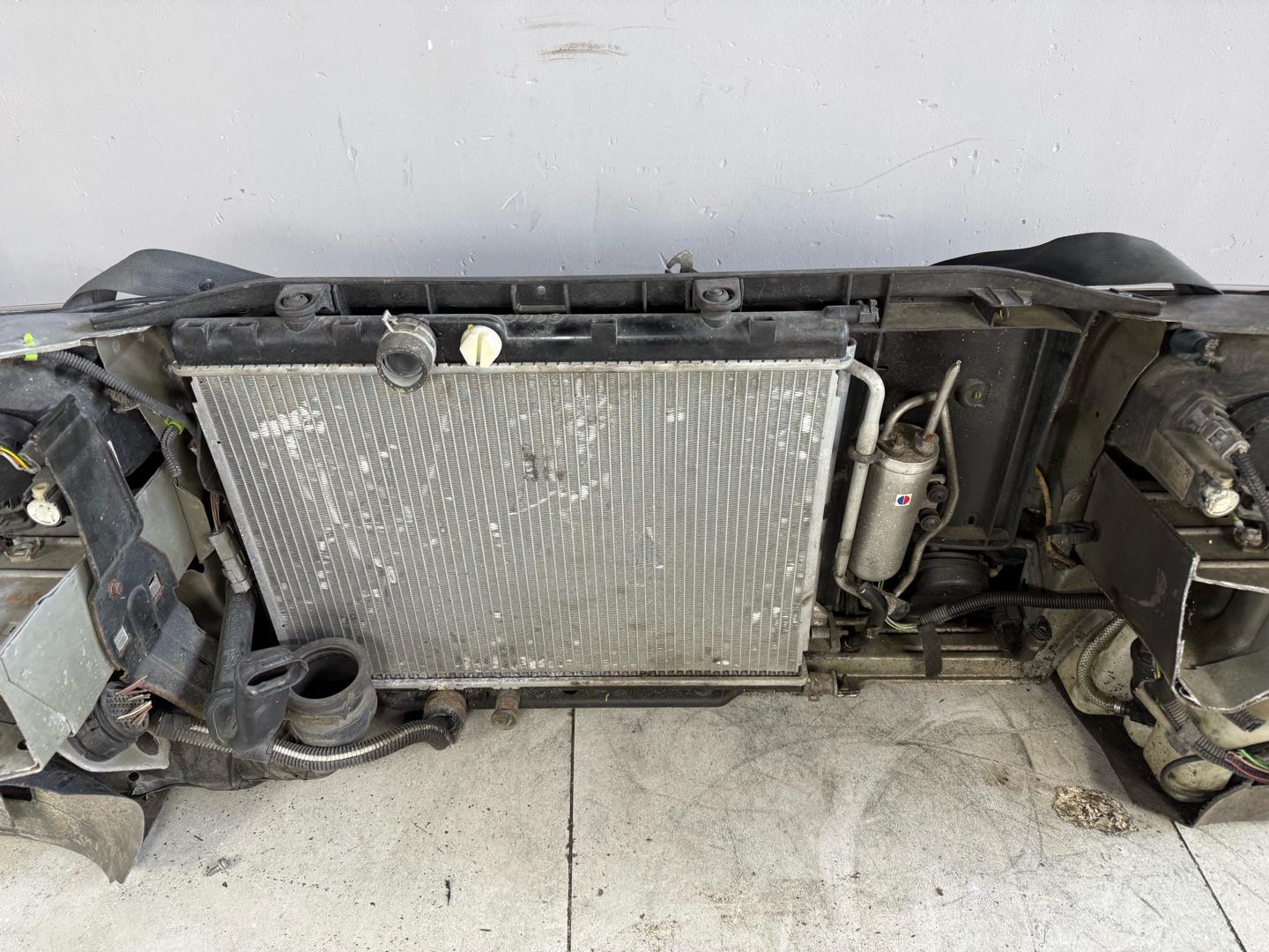 Ноускат передняя часть пежо 206 Peugeot 206 2009 (контракт)Марка: PeugeotМодель: 206Год: 2009Производитель: Peugeot / Citroen9635076180 9630 965257