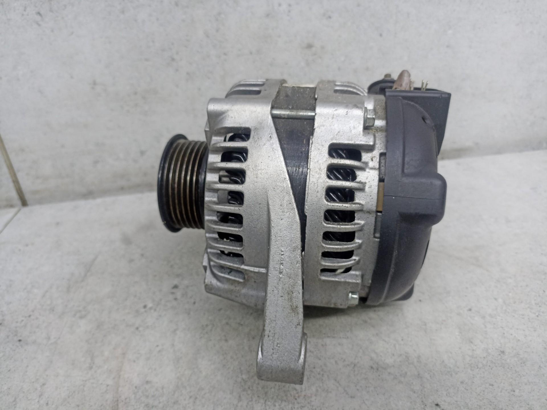 Генератор lexus Rx 300 1mz 1042104040,  есть дефект