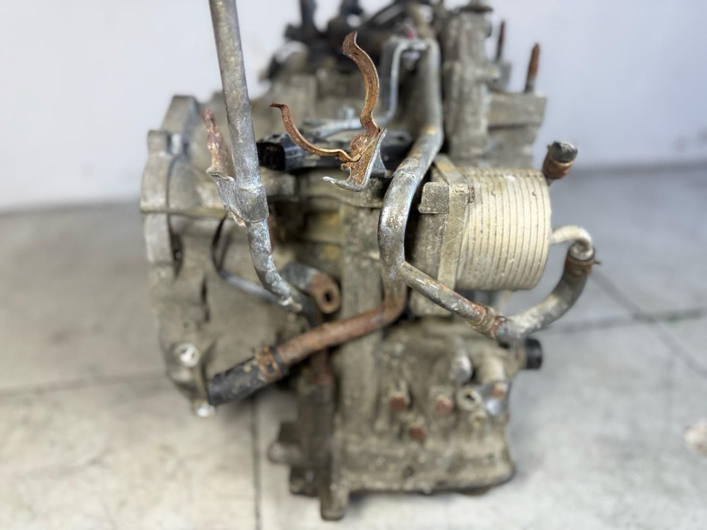 АКПП вариатор cvt В НАЛИЧИИ В МОСКВЕ Mitsubishi Outlander 2 ПОКОЛЕНИЕ 2.4 4B12 4WD (контракт)Марка: MitsubishiМодель: OutlanderКузов: 2 поколениеДвигатель: 2.4 4B12 4WDНомер и производитель: 2700A246 MITSUBISHIКросс-номера: 2700A169,  2700A170,  2700A247,