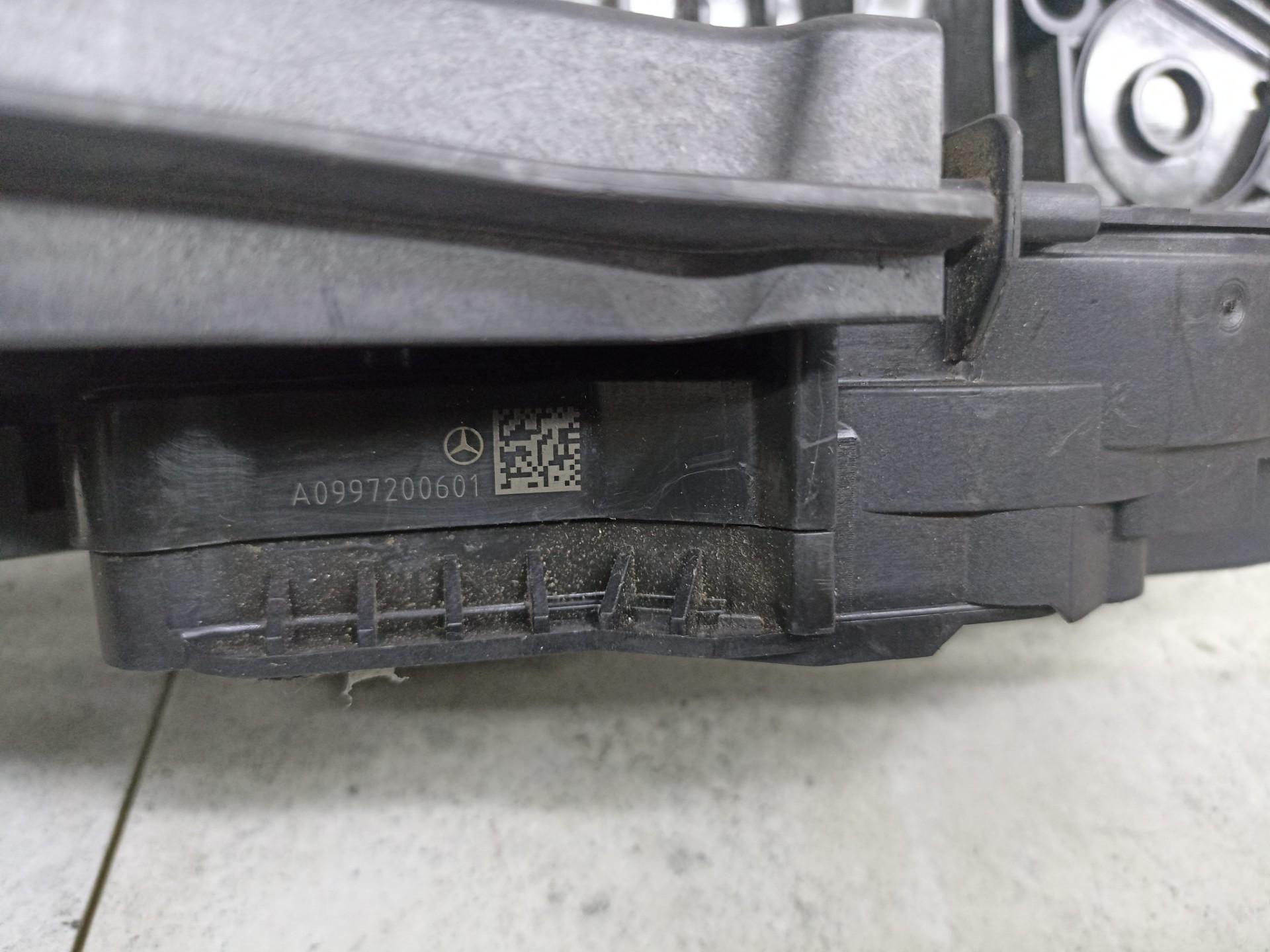 Замок двери передней правой A0997200601 Mercedes-Benz S W222, с доводчиком