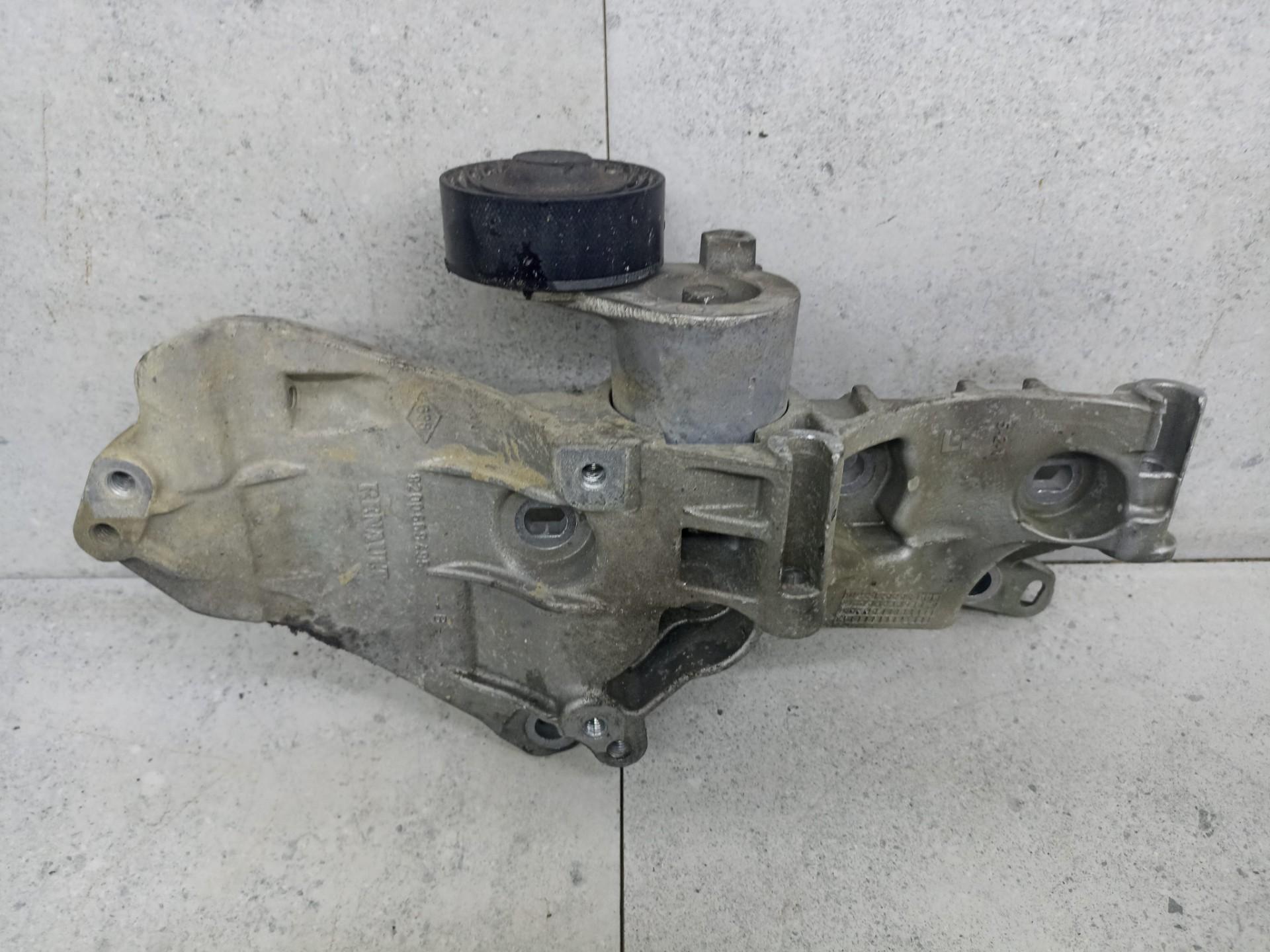 Кронштейн генератора Renault Megane 2 scenic 2
