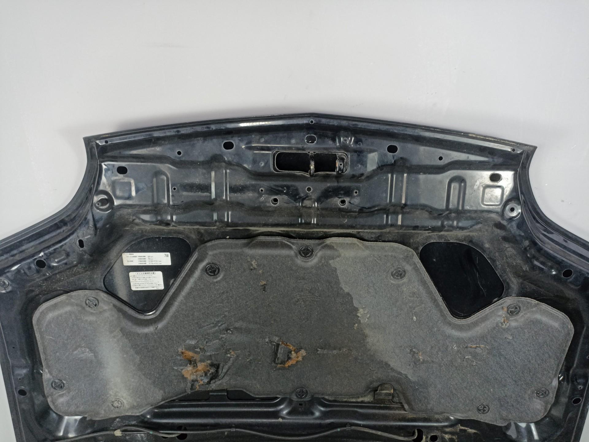 Капот Nissan x-trail t30,  есть дефект см. фото