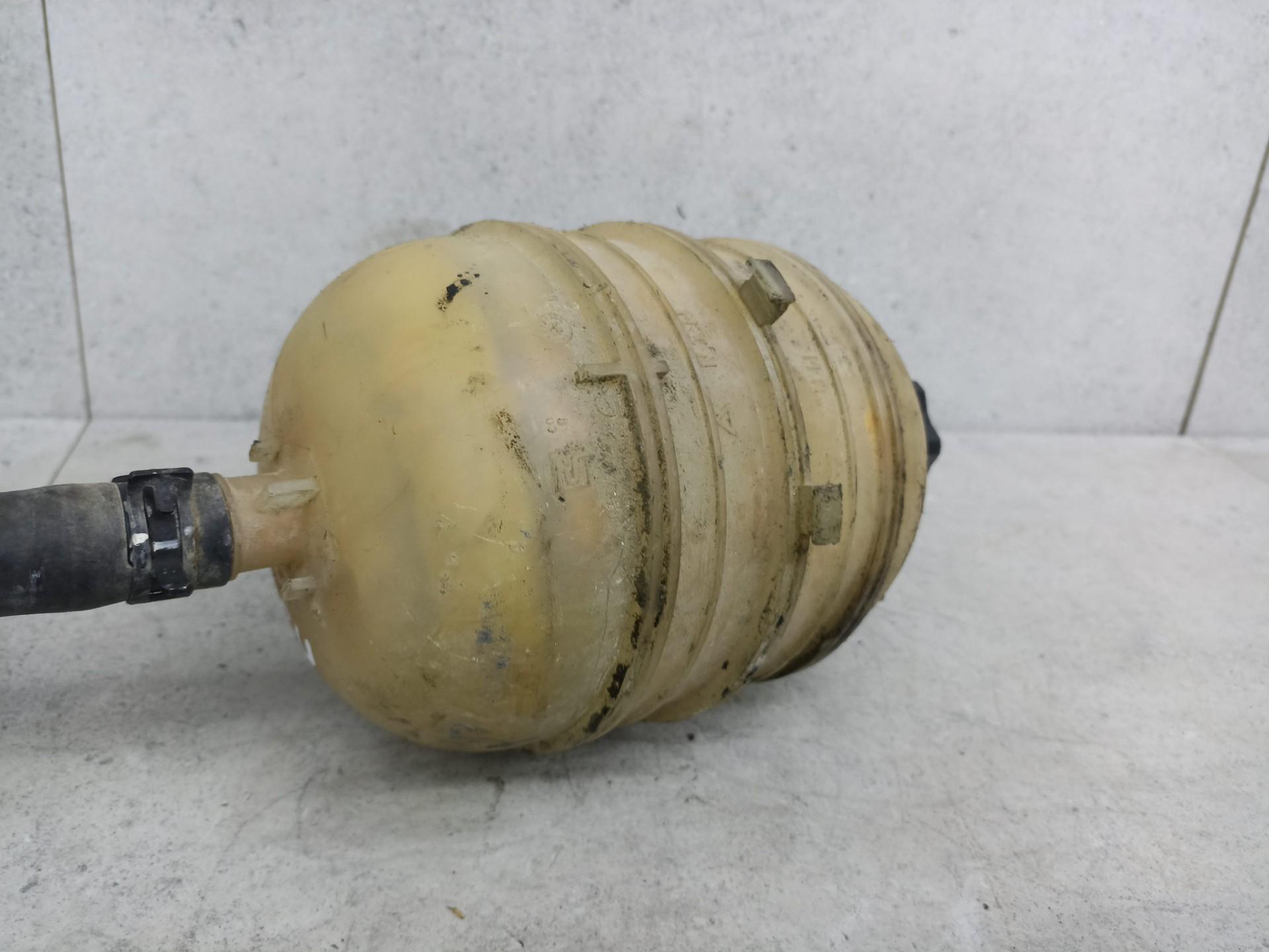 Бачок расширительный Peugeot 206 9641470180 NFU