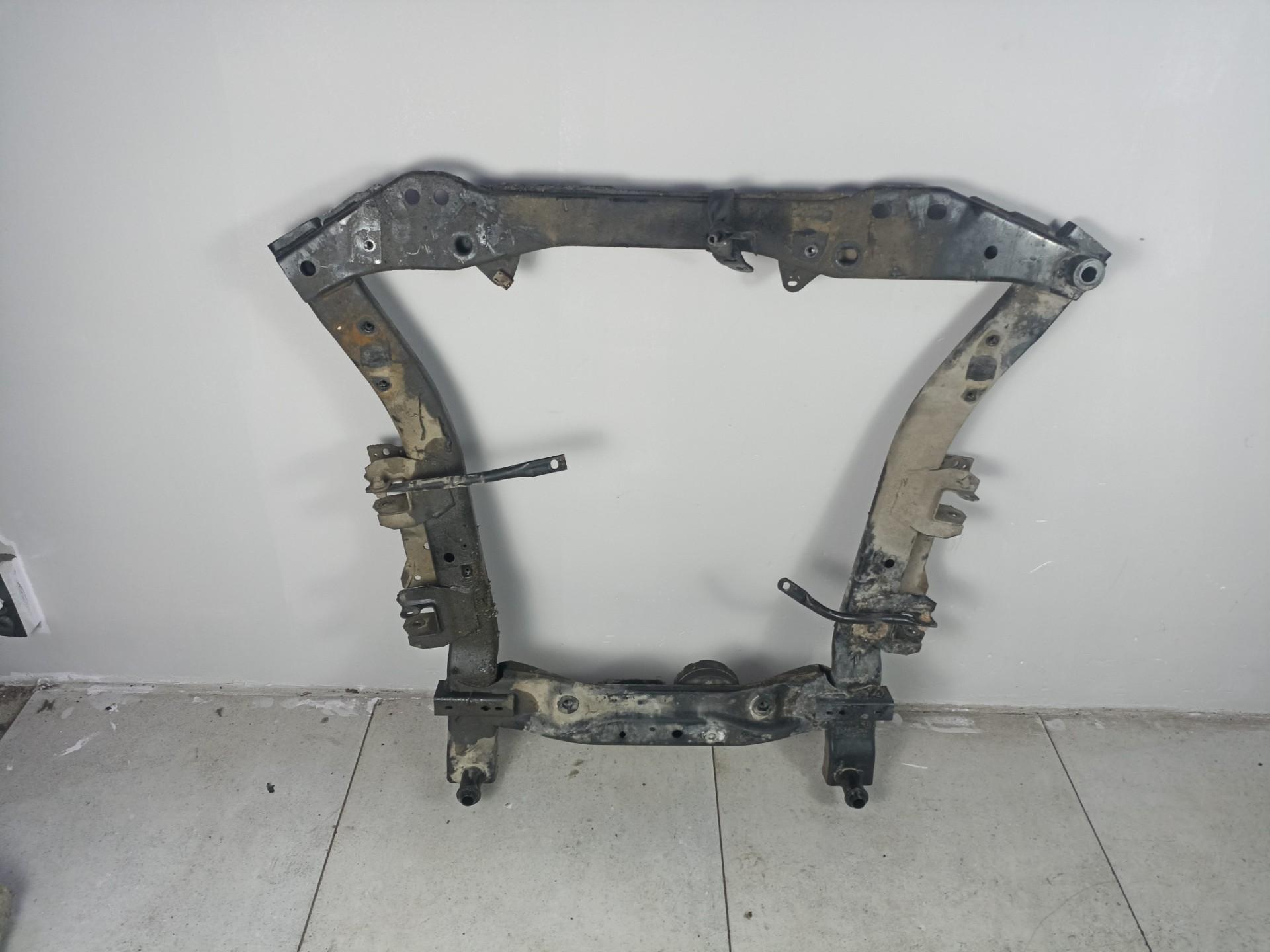 Подрамник Renault duster Nissan Terrano