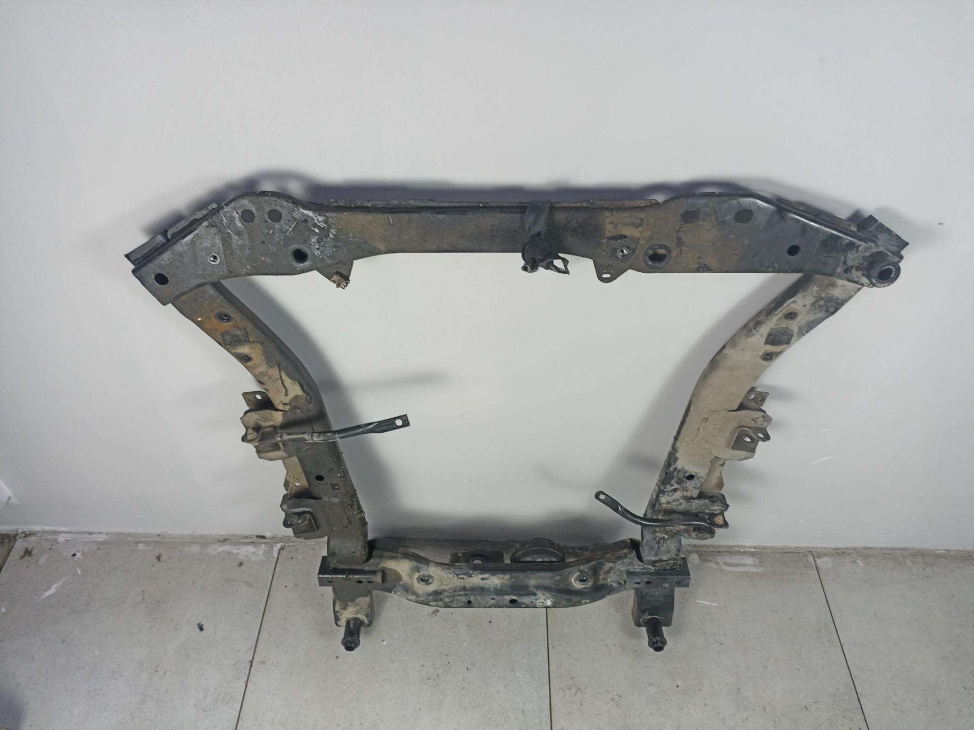 Подрамник Renault duster Nissan Terrano