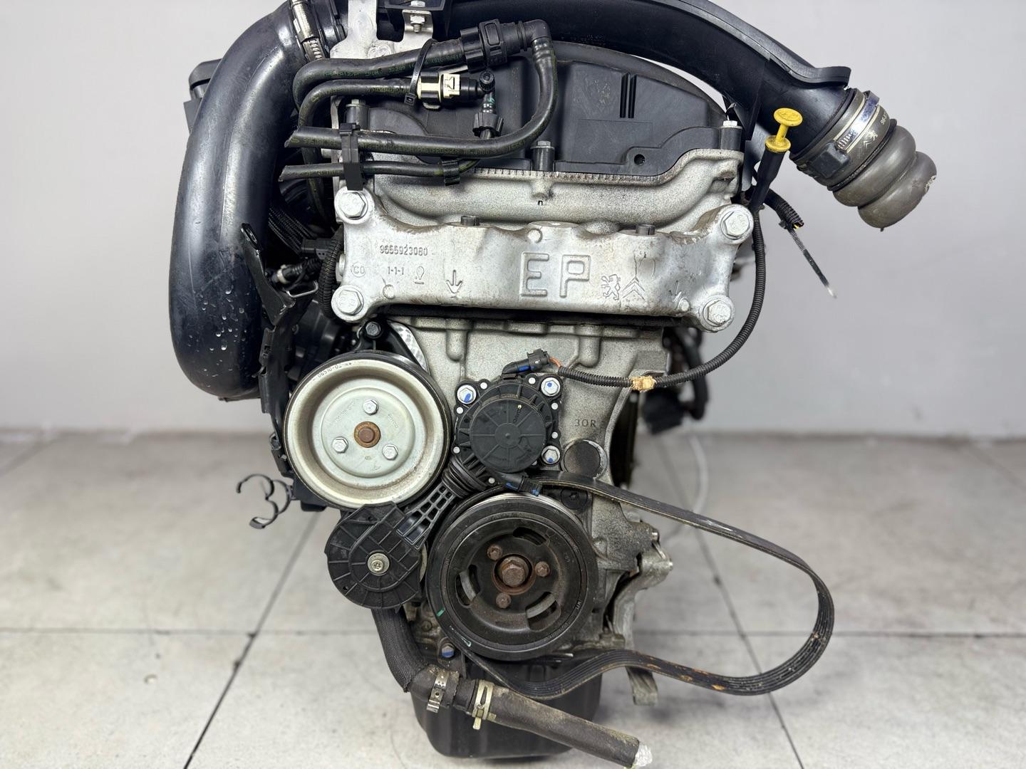 Двигатель 1.6  турбо Turbo EP6CDT Peugeot Citroen C4 C5 5F02 150 лс  ЦЕНА ЩА ДВИГАТЕЛЬ КАК НА ФОТО!!!   Двигатель 5F02 Peugeot 308 1 4A/4A/4C/4E 5FE(EP6CDT) 1.6 (б/у)Марка: PeugeotМодель: 308 1Кузов: 4A/4A/4C/4EДвигатель: 5FE(EP6CDT) 1.6Производитель: Peu
