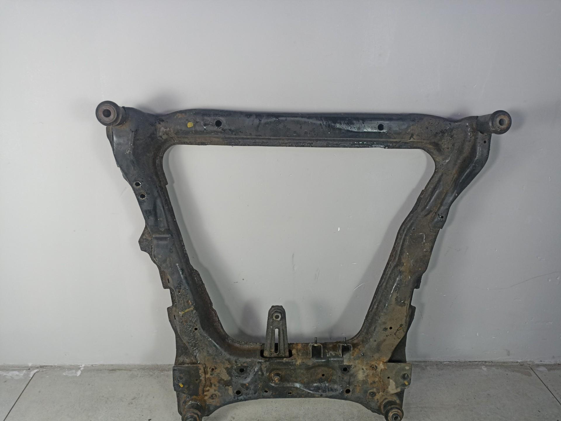 Подрамник двигателя Nissan X-Trail T31 QR25DE QR25 Подрамник Nissan X-Trail T31 2.0  (б/у) Задние Сайлентблоки нужно менять.Марка: NissanМодель: X-TrailКузов: t31Двигатель: 2.0Номер и производитель: 54400-JG00A NISSANКросс-номера: 54400-JG01B
