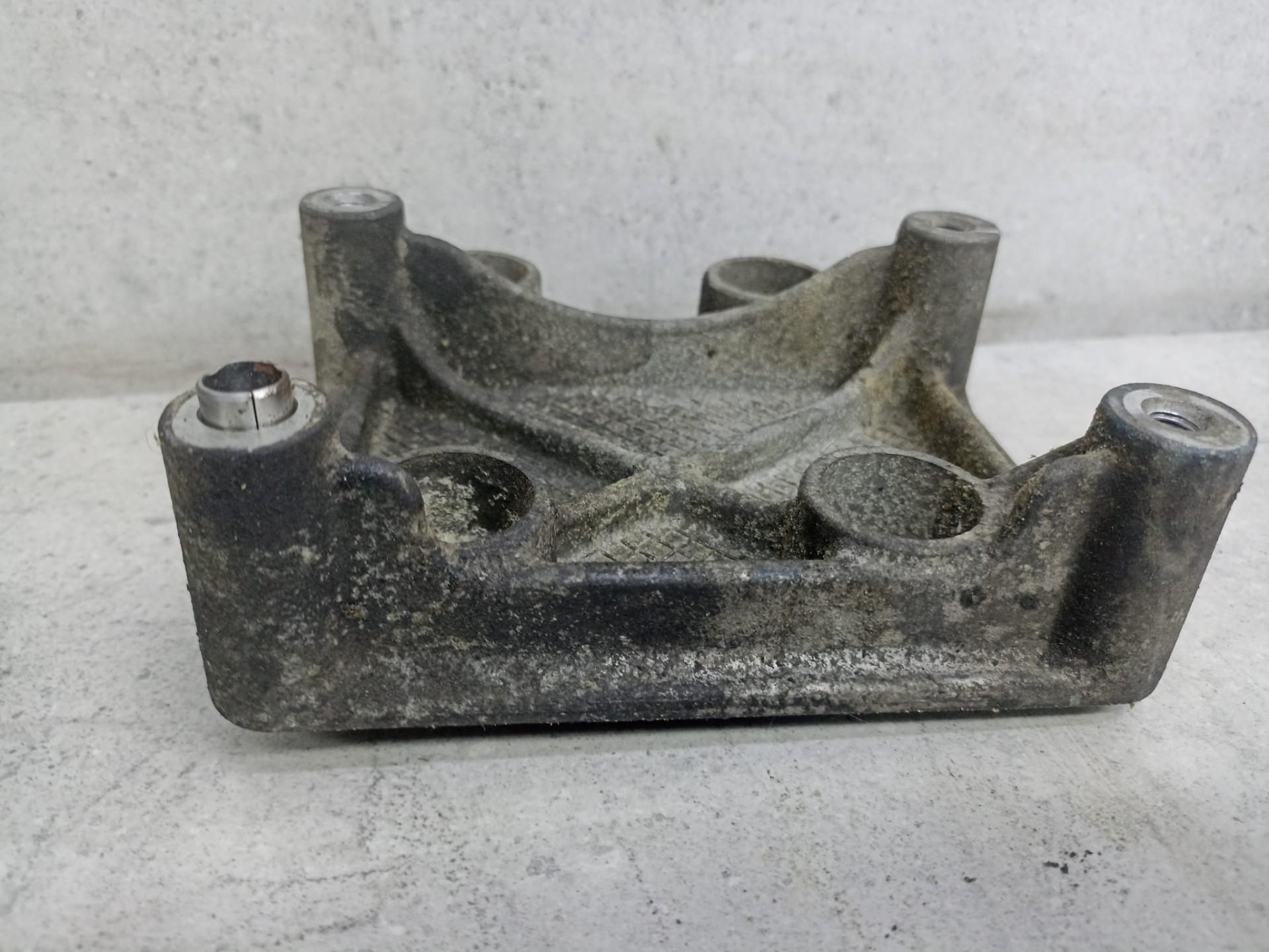 Кронштейн кондиционера Peugeot 206 TU3JP(KFW)