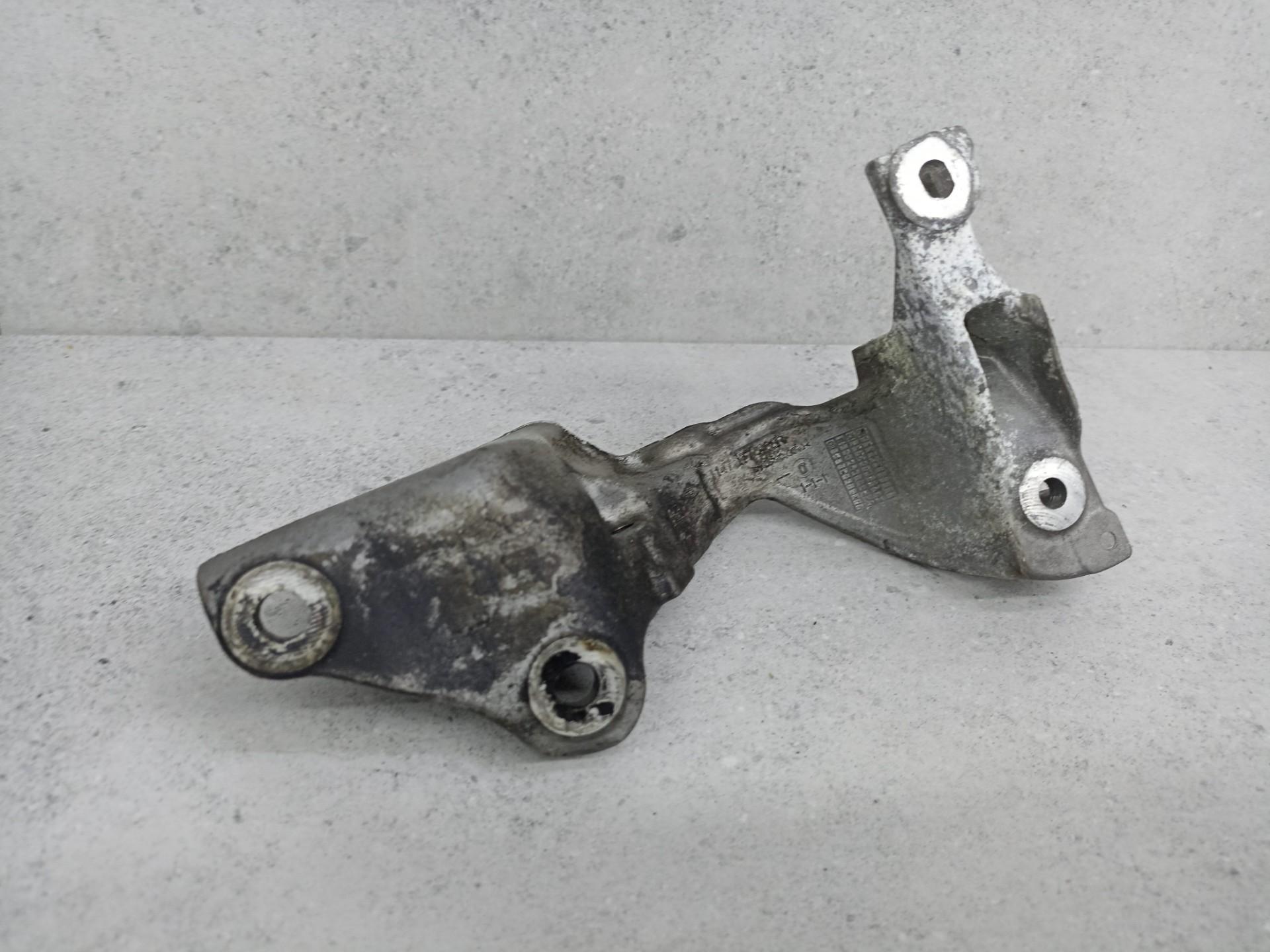Кронштейн egr Nissan X-Trail T32 R9M 1.6