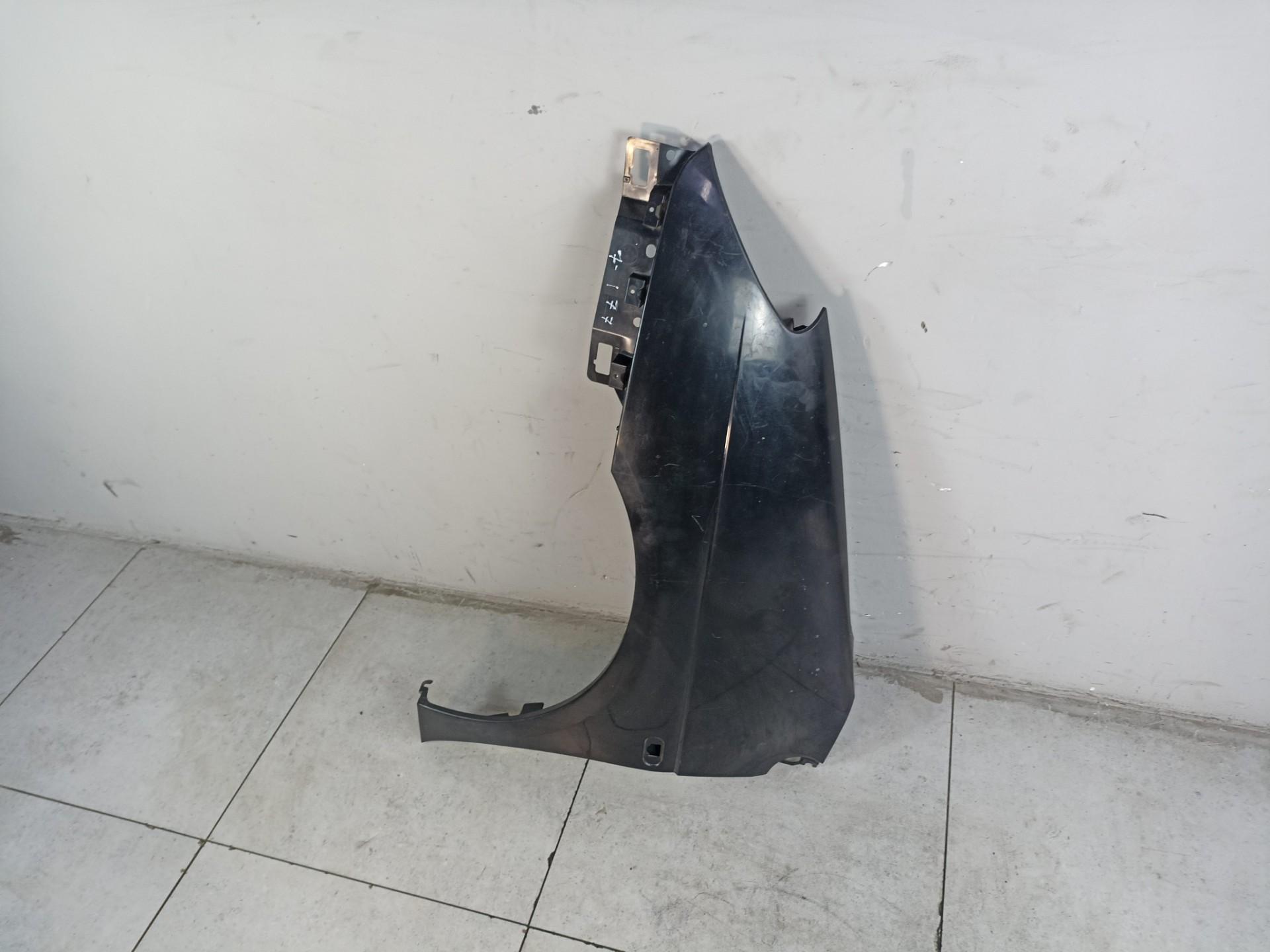 Крыло переднее левое Renault Scenic 1 рестайлинг 1.6 I 2002
