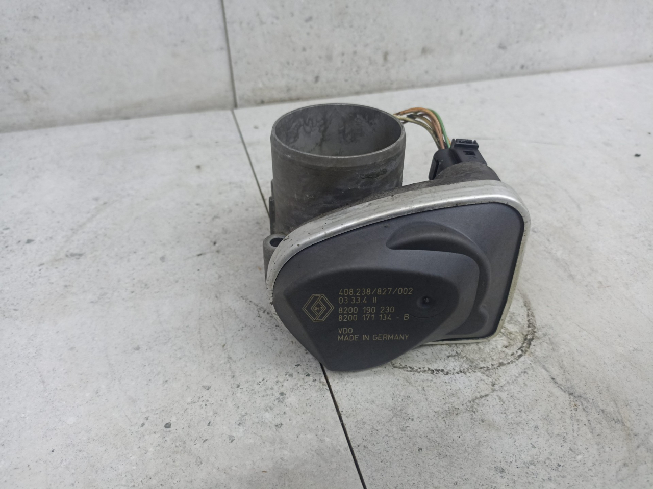 заслонка дроссельная Renault Scenic 3 поколение (2009 - 2012), 8200190230 - фото №1