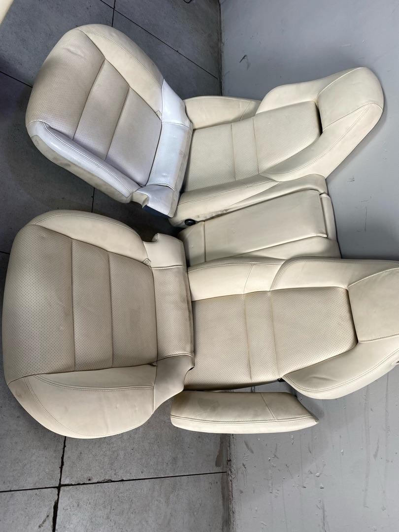 Комплект сидений Porsche Panamera 4s 970  Комплект сидений кожа,  с электрорегулировками Porsche Panamera 4s 970  2016г.,  оригинал,  б/у в хорошем состоянии.   Подходит для кузова: — Porsche Panamera 4s 2013-2016 (970 рестайлинг)