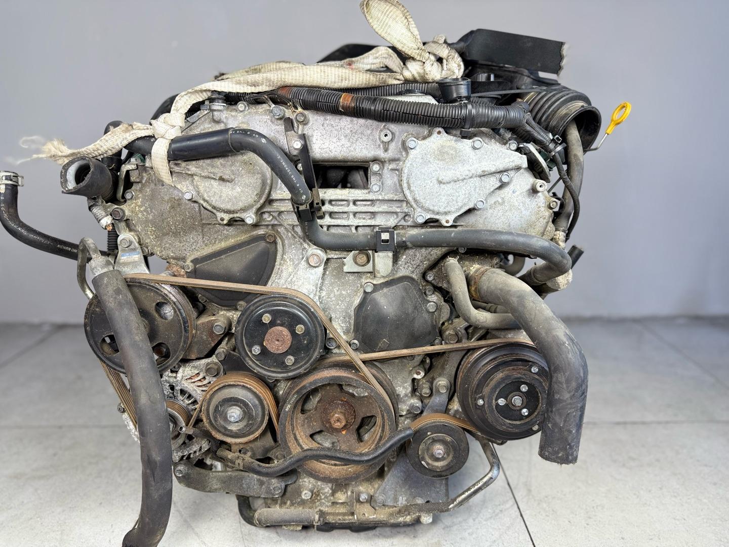 Двигатель Infiniti FX35 M35 VQ35DE 2003-2008 (б/у)Марка: InfinitiМодель: FX35 M35Год: 2003-2008 Привод: ЗаднийДвигатель: VQ35DEПроизводитель: NissanКросс-номера: VQ35DE VQ35 Двигатель подходит:Infiniti FX35 1 поколение 2002 - 2008 (S50) двигатель VQ35DE (