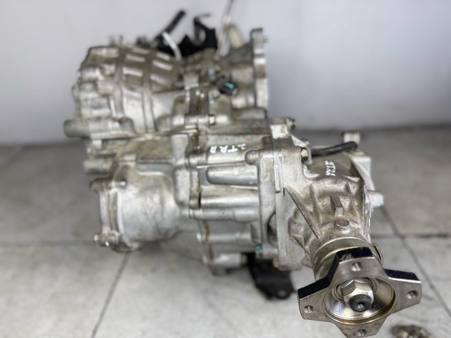 Вариатор CVT Renault Koleos 1 HY0 2.5 2TR (б/у)Марка: RenaultМодель: Koleos 1Кузов: HY0Двигатель: 2.5 2TRНомер и производитель: 310201XF7C RenaultКросс-номера: 310201XF7CВариатор Рено Колеос 1 2.5 2TR 4WD CVT Вариатор АКПП OEM 310201XF7C