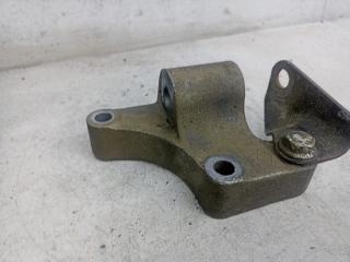 кронштейн КПП Renault Duster 1 поколение 2012, 8200805817