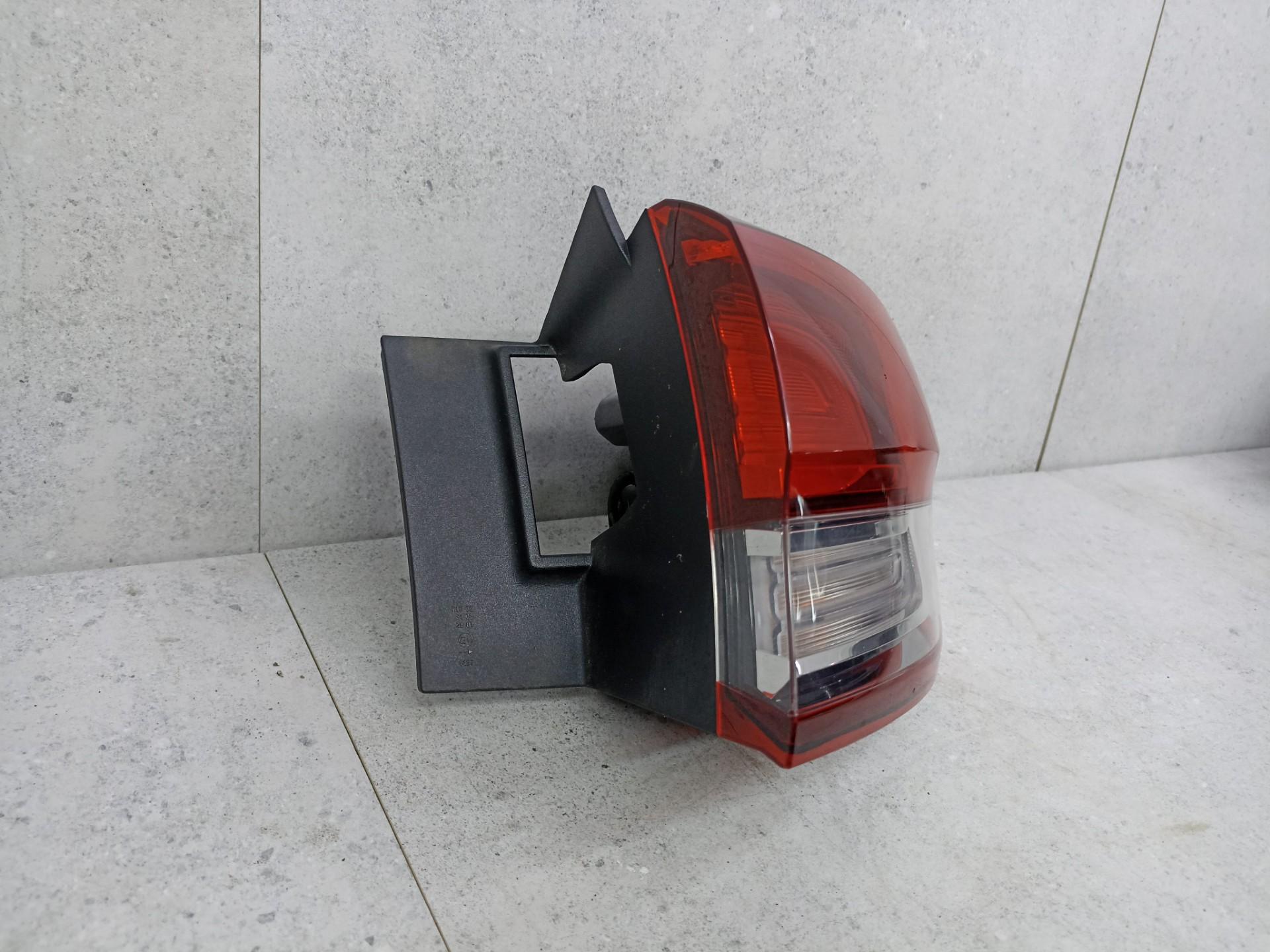 Фонарь задний правый renault scenic 4/J9 2016+
