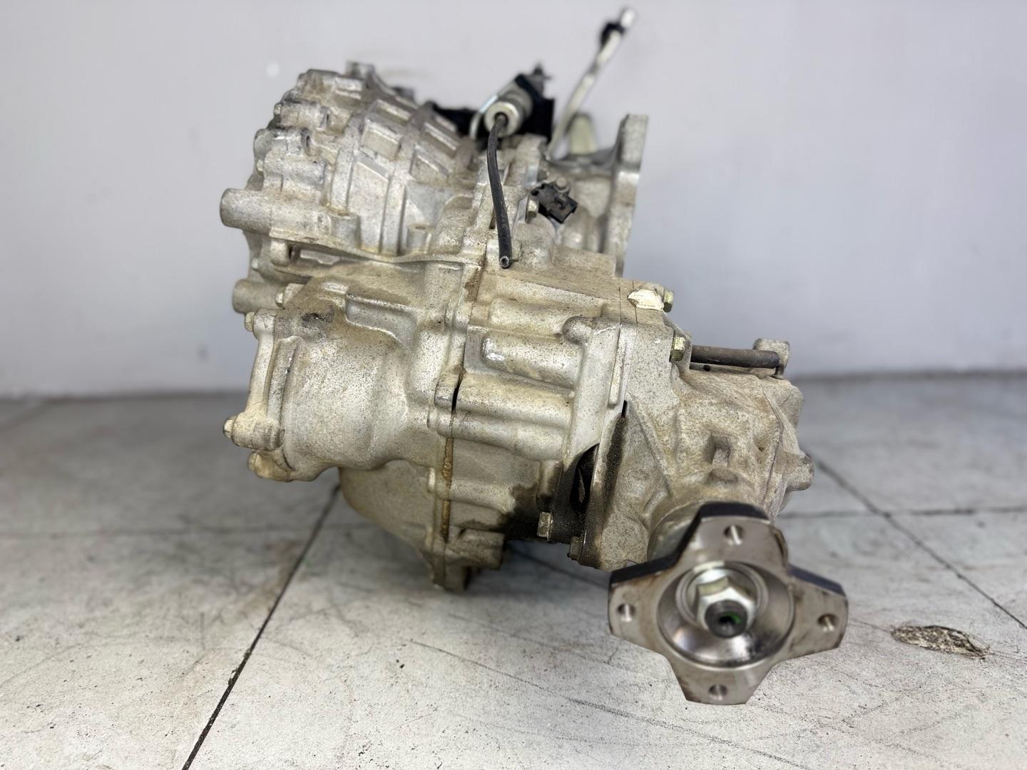 Вариатор Nissan X-Trail T31 QR25DE (контракт)Марка: NissanМодель: X-TrailКузов: T31Двигатель: QR25DEНомер и производитель: 310201XF6A NissanМаркировка: JF011E Вариатор подходит:Nissan X-Trail 2 поколение 2007 - 2015 T31 (T31,  TNT31) двигатель QR25DE (2.5