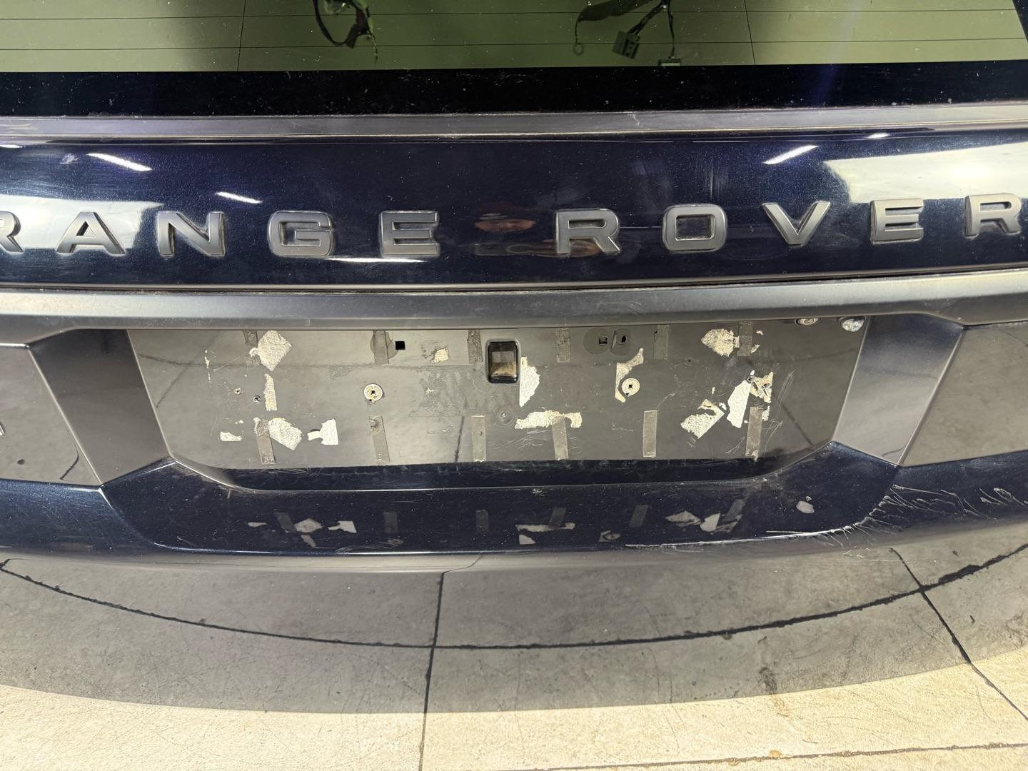 Крышка багажника Range Rover Sport L494 2013+ (б/у) ленд ровер Цена за крышку в сборе Марка: RANGE ROVERМодель: SPORTГод: 2013+Кузов: L494Номер и производитель: LR044396 RANGE ROVERКросс-номера: DPLA40010AE8LML,  LR055919,  DPLA40010AF8LML,  LR079300,  GK