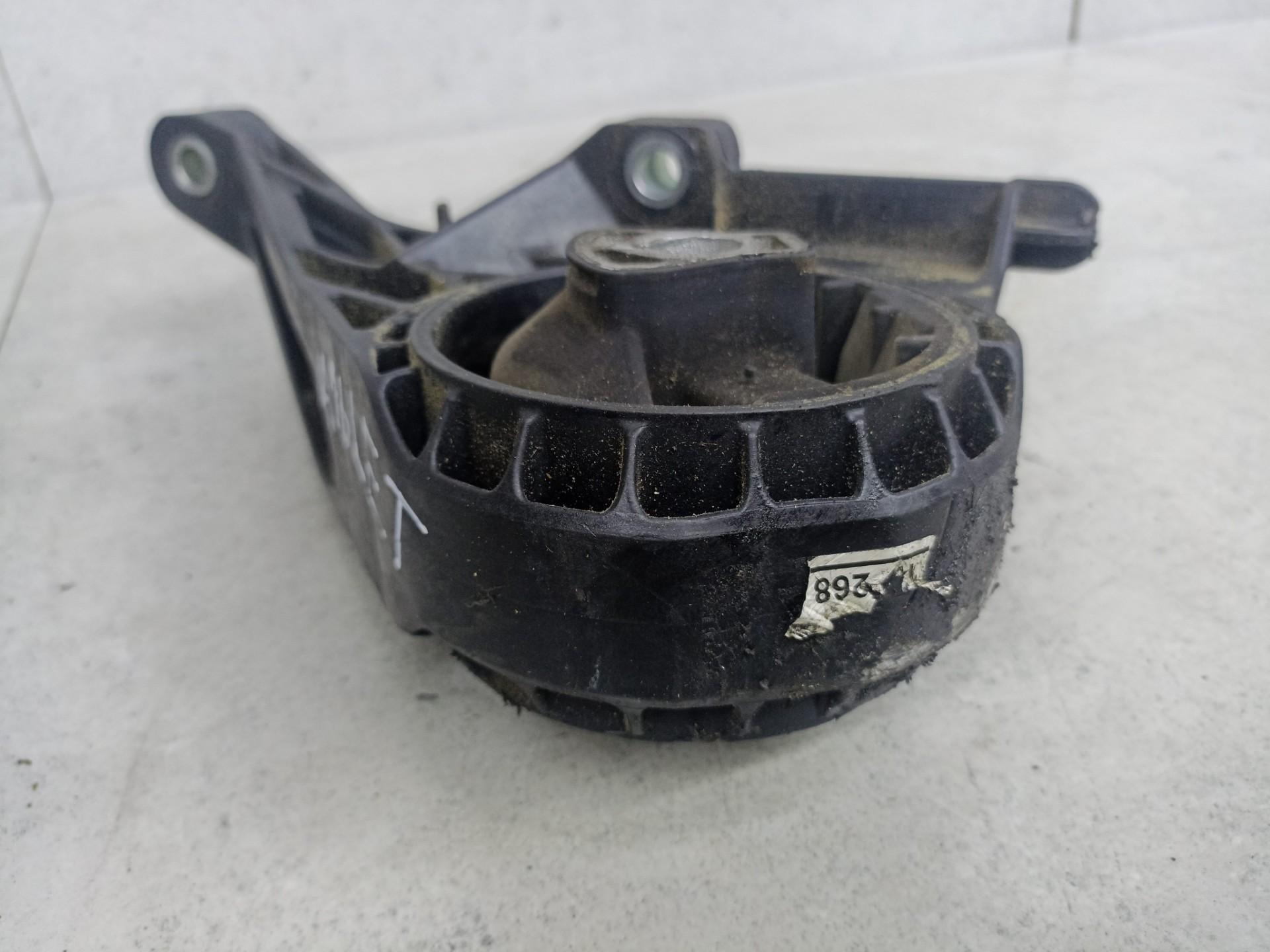 Подушка двигателя opel Chevrolet