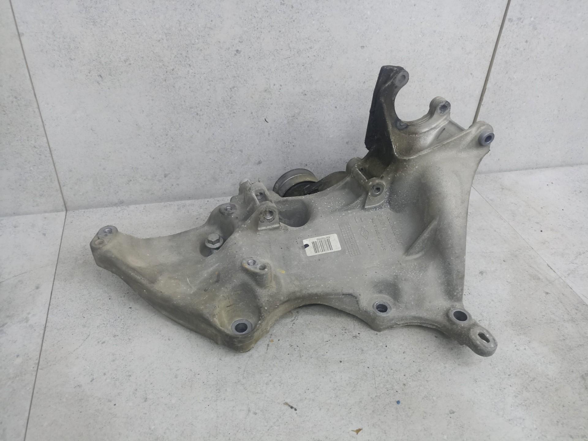Кронштейн генератора Renault duster f4r Nissan Terrano 2.0