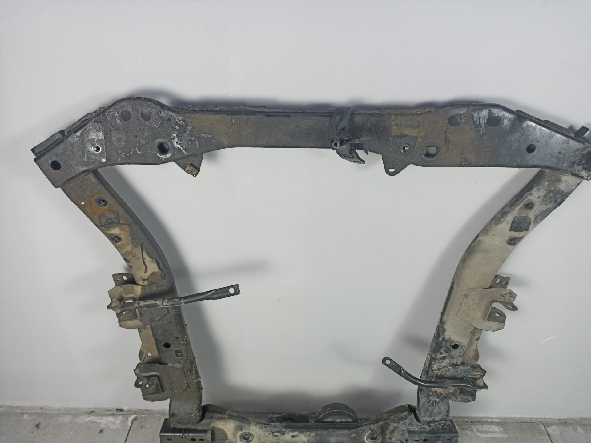 Подрамник Renault duster Nissan Terrano