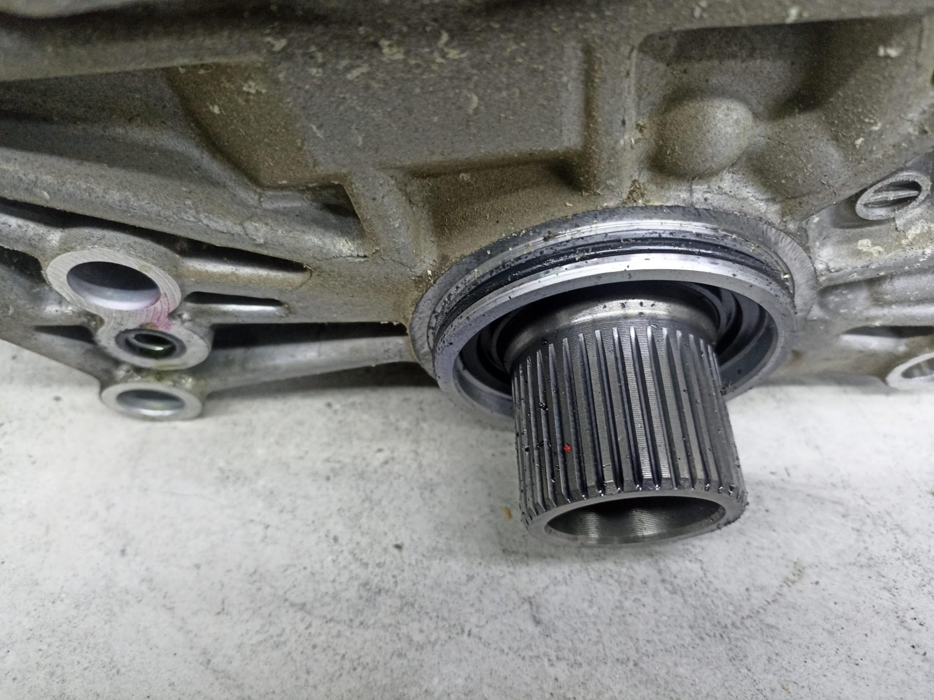 Раздатка mitsubishi outlander XL 4b12 2.4