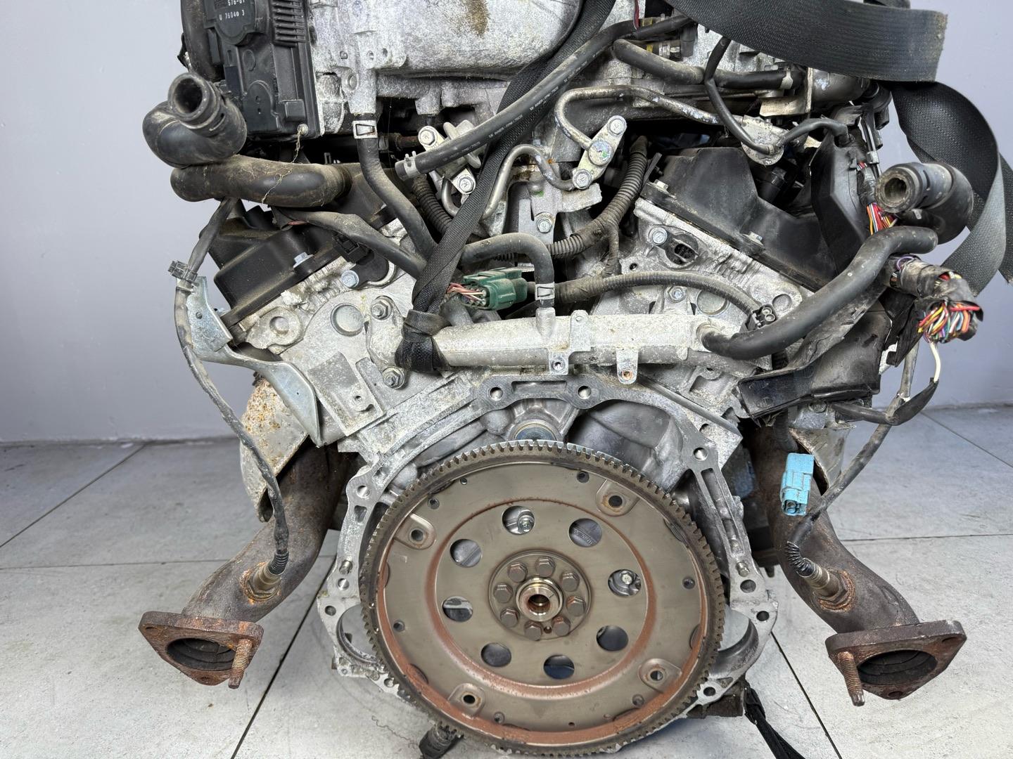 Двигатель Infiniti FX35 M35 VQ35DE 2003-2008 (б/у)Марка: InfinitiМодель: FX35 M35Год: 2003-2008 Привод: ЗаднийДвигатель: VQ35DEПроизводитель: NissanКросс-номера: VQ35DE VQ35 Двигатель подходит:Infiniti FX35 1 поколение 2002 - 2008 (S50) двигатель VQ35DE (
