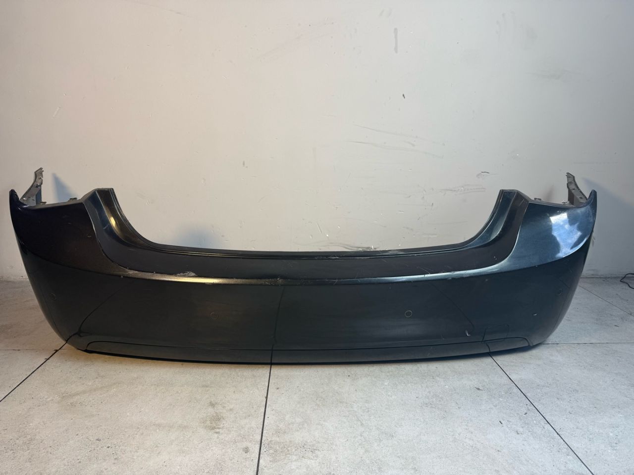 бампер задний Chevrolet Cruze 1 поколение 2011, 1.8 л., F18D4, бензин, 96832976 - фото №1