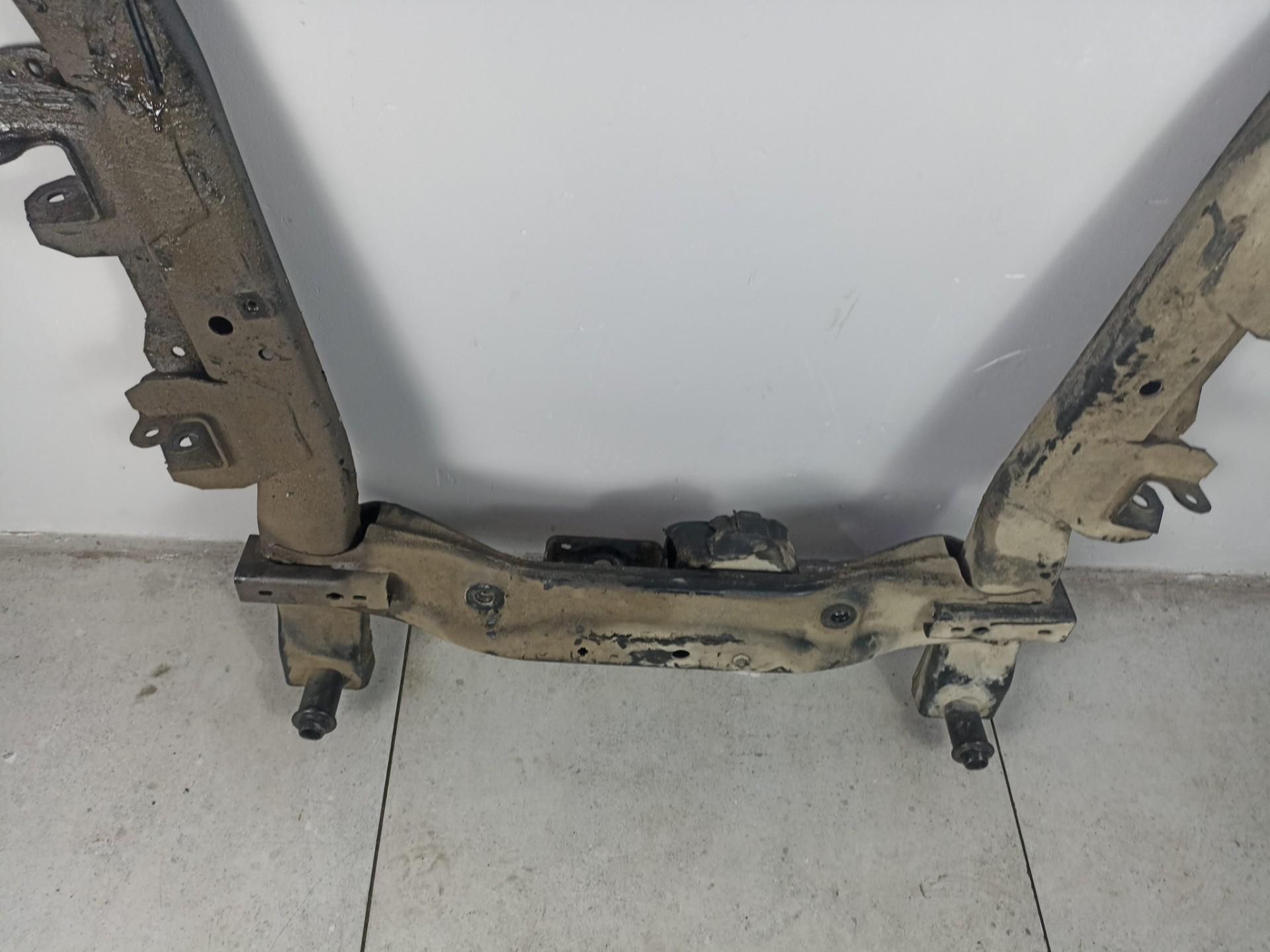 Подрамник Renault duster f4r