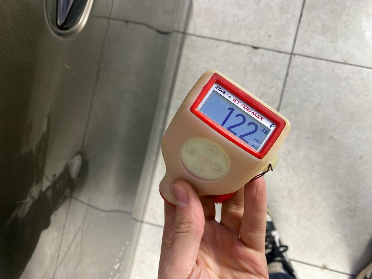 Дверь передняя левая Citroen C4 grand picasso 2 1.6 ,  есть дефект царапины , б/у оригинал,  цена указана за голую дверь