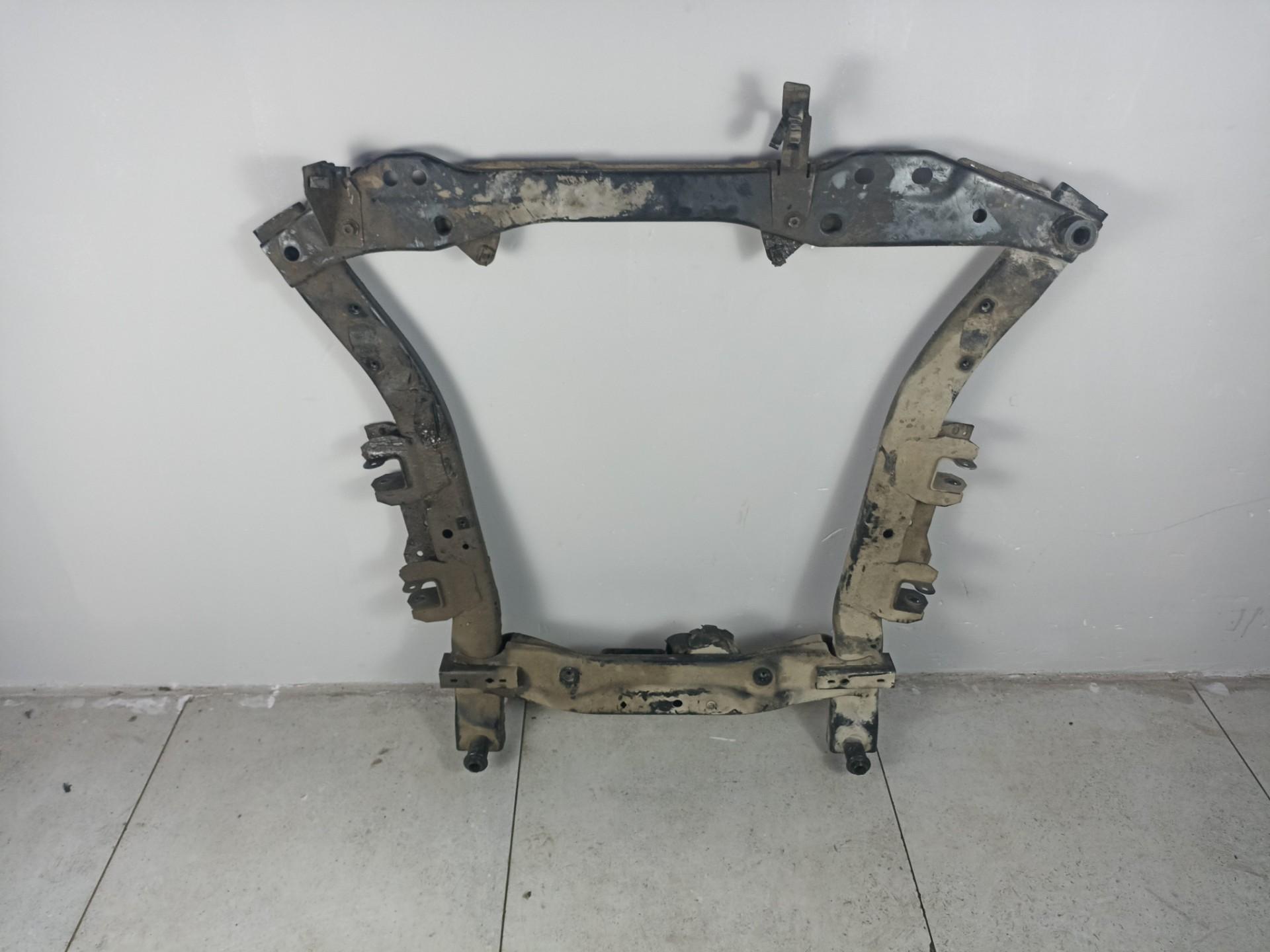 Подрамник Renault duster f4r