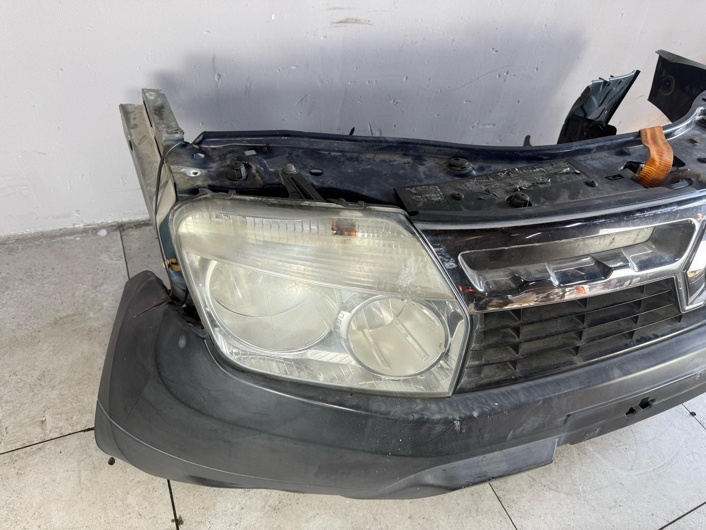 Ноускат RENAULT DUSTER 1 (контракт)Марка: RENAULTМодель: DUSTERКузов: 1Номер и производитель: 651000987R RenaultВ наличии на складе . Состояние полностью соответствует приложенным фотографиям.Мopда в сбope,  nose cut,  срез,  ноускат RENAULT DUSTER 1 РЕНО
