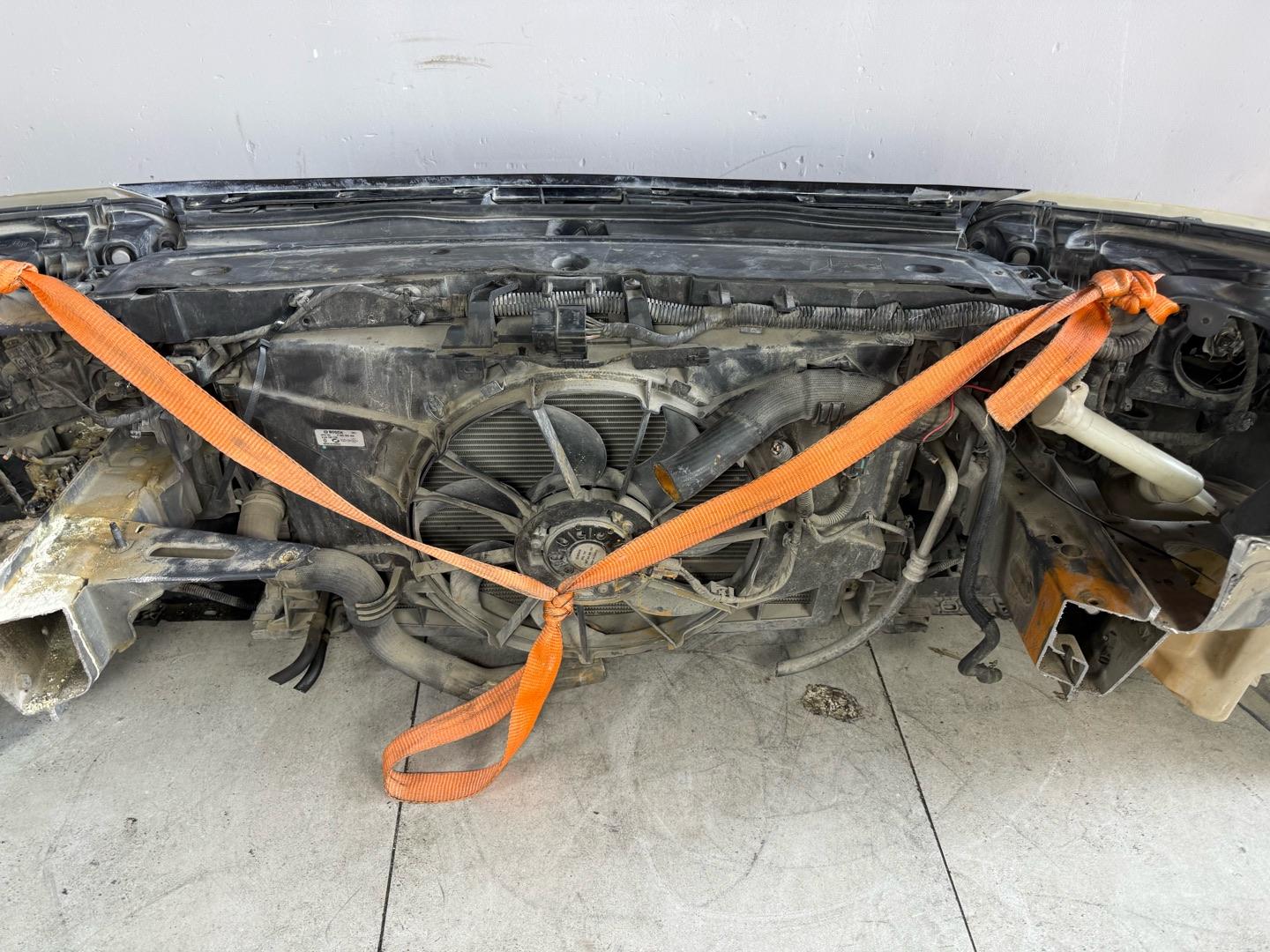 Ноускат в сборе Renault Latitude,  2010г. Передняя часть (ноускат,  кузовные части,  кузовные запчасти) в сборе Рено Латитьюд/ Renault Latitude,  2010г. Есть и другие запчасти на эту модель