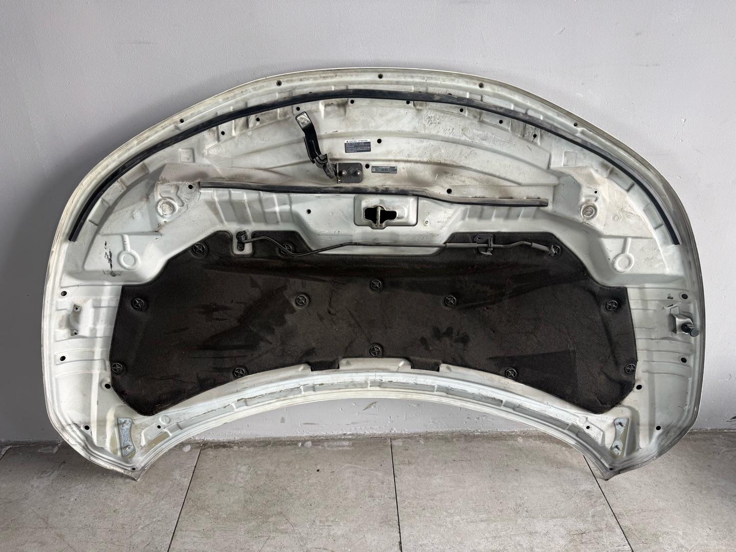 Капот дорестайлинг Ниссан Кашкай Джей 11 ЕСТЬ ДЕФЕКТЫ    Капот Nissan Qashqai J11 MR20DD 2014 (б/у)Марка: NissanМодель: QashqaiГод: 2014Кузов: J11Двигатель: MR20DDНомер и производитель: F51004EAMA NissanКросс-номера: F5100-4EAAA
