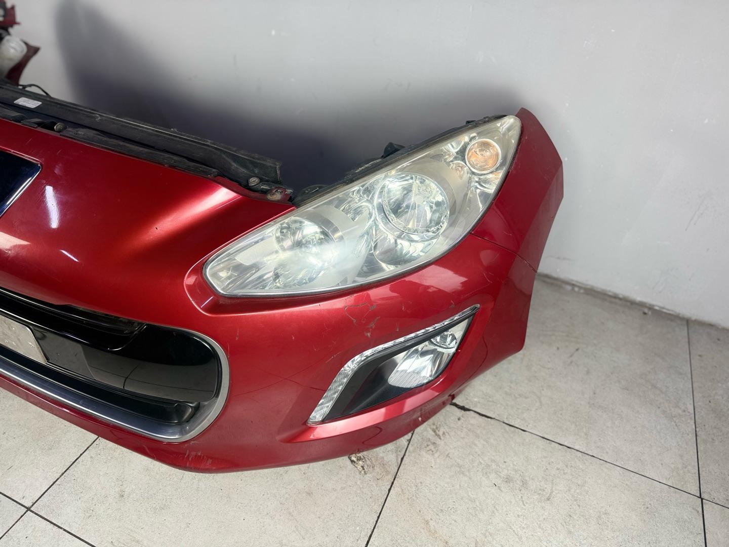 Ноускат Peugeot 308 рестайлинг T7 EP6 2011 (контракт)Есть дефекты ,  цена с учетом всех дефектов Марка: PeugeotМодель: 308Год: 2014Кузов: T7Цвет: КрасныйДвигатель: EP6Номер и производитель: 9680484677 Peugeot / Citroen Ноускат подходит:Peugeot 308 1 покол