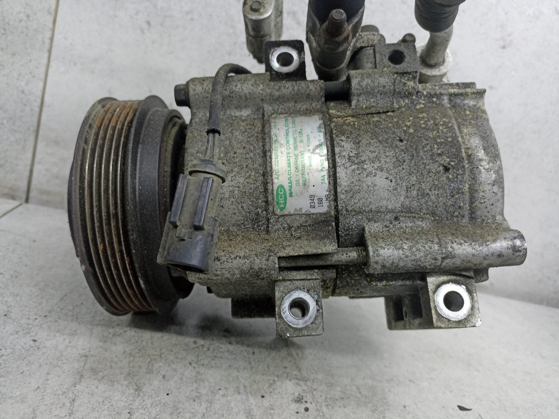 Компрессор кондиционера Ford Escape 2.3 I L3 2007 - 2012 R3 (ZD)