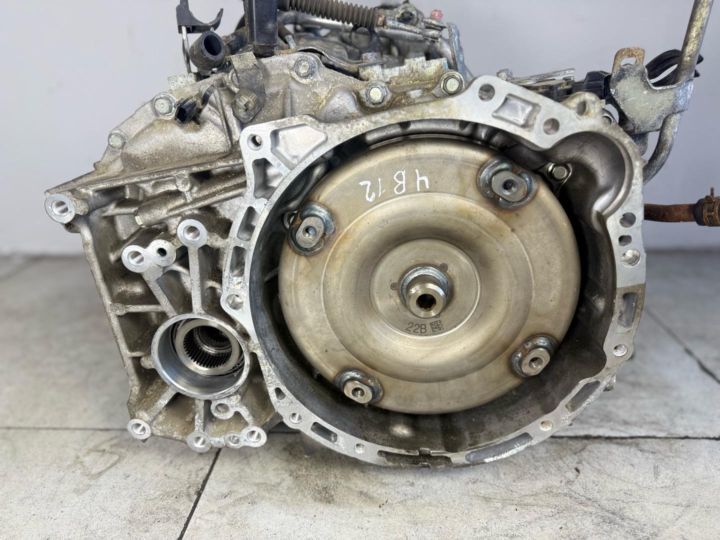 АКПП вариатор cvt Mitsubishi Outlander 2 ПОКОЛЕНИЕ 2.4 4B12 4WD (контракт)круглый теплообменник Марка: MitsubishiМодель: OutlanderКузов: 2 поколениеДвигатель: 2.4 4B12 4WDНомер и производитель: 2700A246 MITSUBISHIКросс-номера: 2700A169,  2700A170,  2700A2