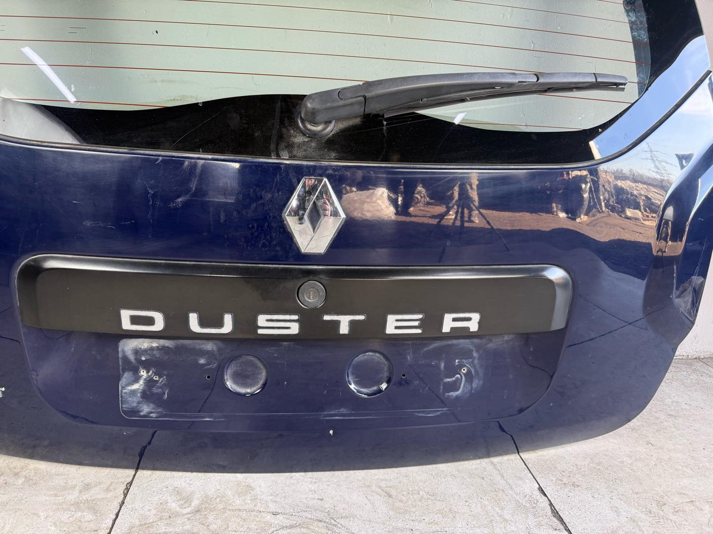 КРЫШКА БАГАЖНИКА В СБОРЕ  !!!  Ориг. номер: 901001386R Производитель: RENAULT Совместимости: Renault Duster I (2010—2015),  Renault Duster I рестайлинг (2015—2021)