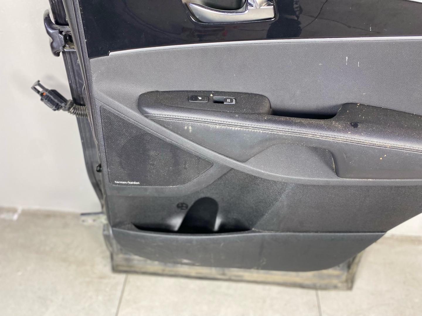 Дверь задняя правая  KIA Sorento Prime 2019г, 77004-C5000 77004C5000 ПРОДАЕТСЯ КАК НА ФОТО Отличное состояние,  оригинал,  деталь именно та,  что на фото.