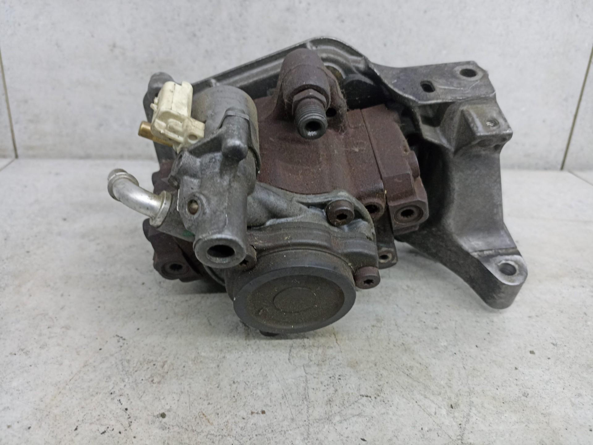 ТНВД для Ford Focus 3 (2011 - 2015) -------------  Авто: Ford Focus 3 Год: 2012 Двигатель: 1.6,  TDCi,  дизель
