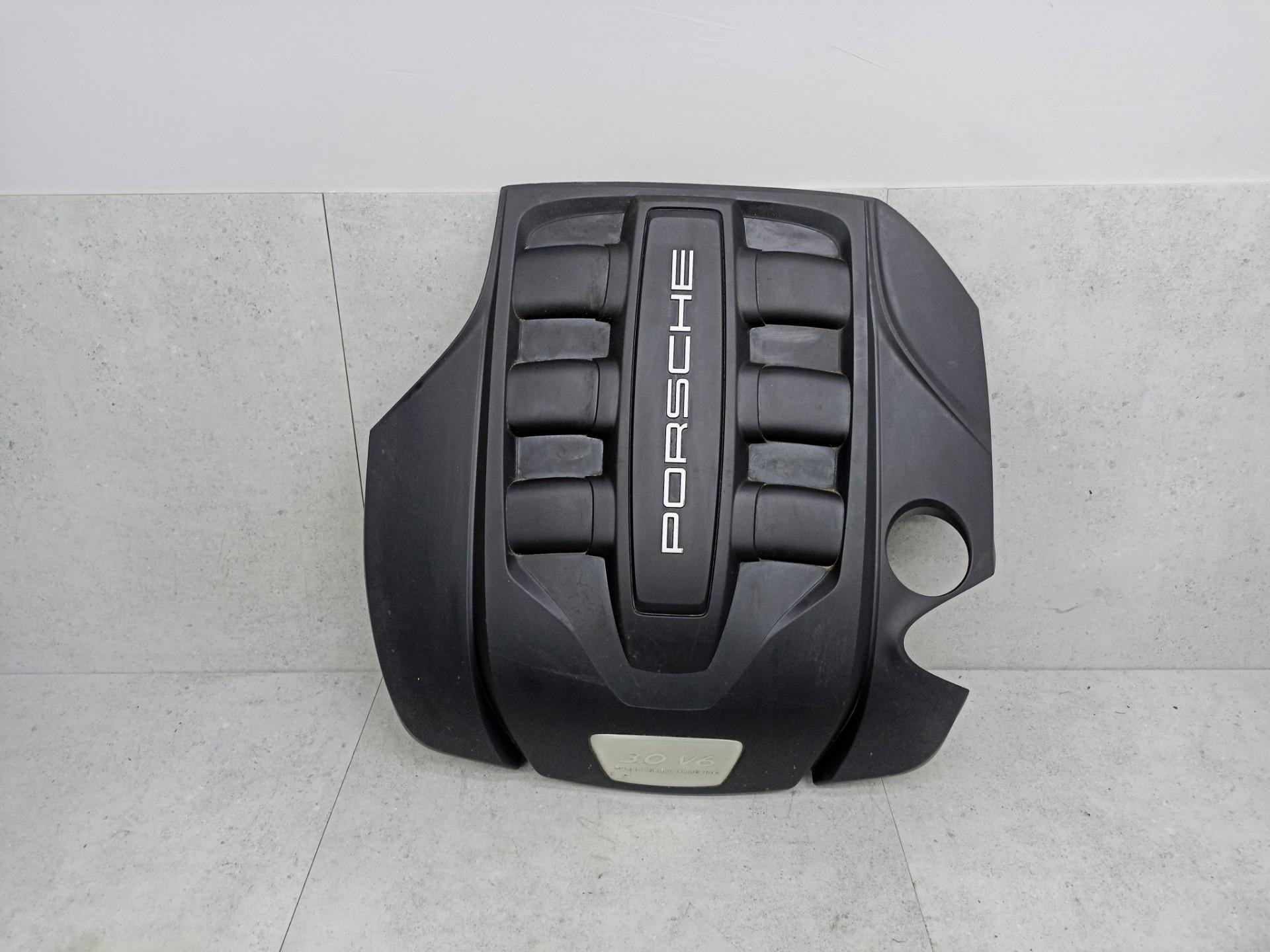 Крышка двигателя Porsche Panamera 970