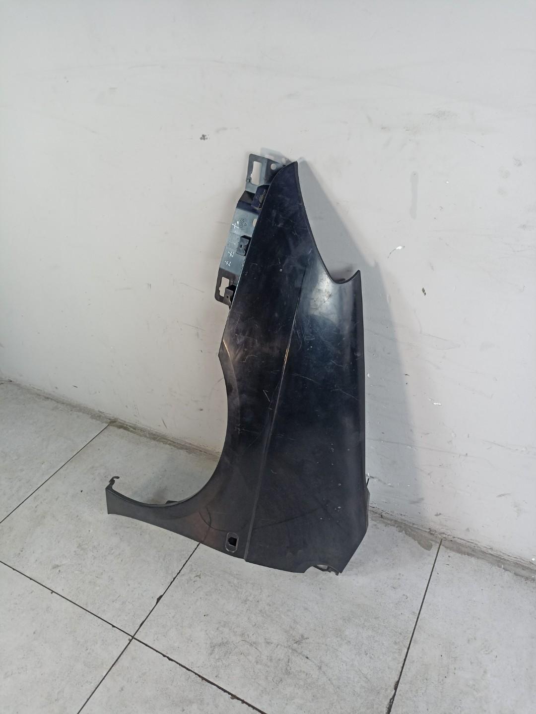 Крыло переднее левое Renault Scenic 1 рестайлинг 1.6 I 2002