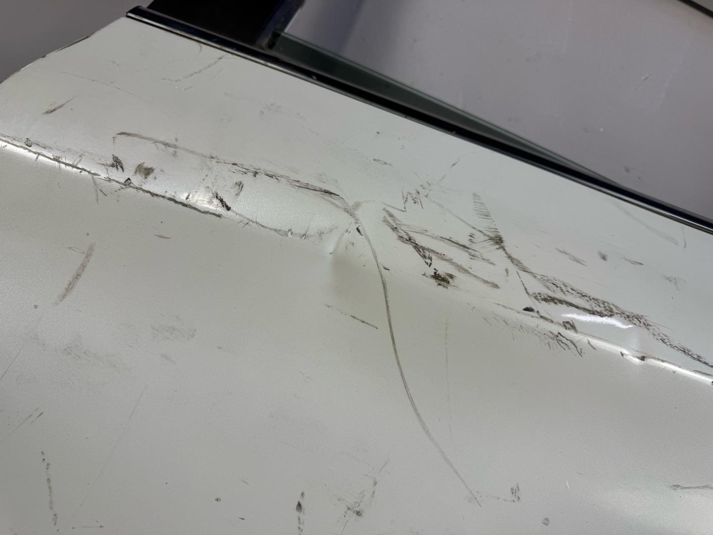 Дверь Nissan Qashqai J11 2013-2021 задняя левая (контракт) под ремонт Марка: NissanМодель: QashqaiГод: 2013-2021Кузов: J11Номер и производитель: H2101BM9MB NissanКросс-номера: H2101-BM9MA,  H2101BM9AB