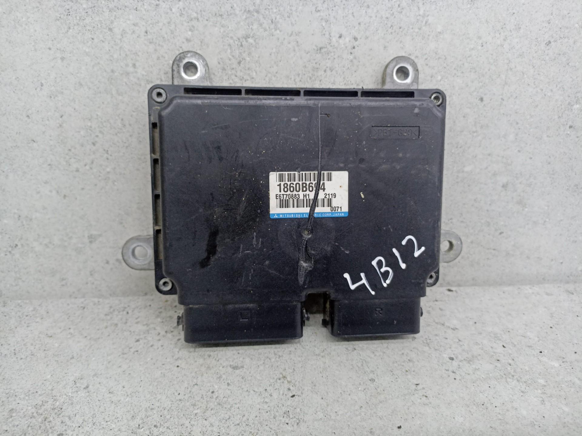Блок управления Mitsubishi Outlander XL 4B12
