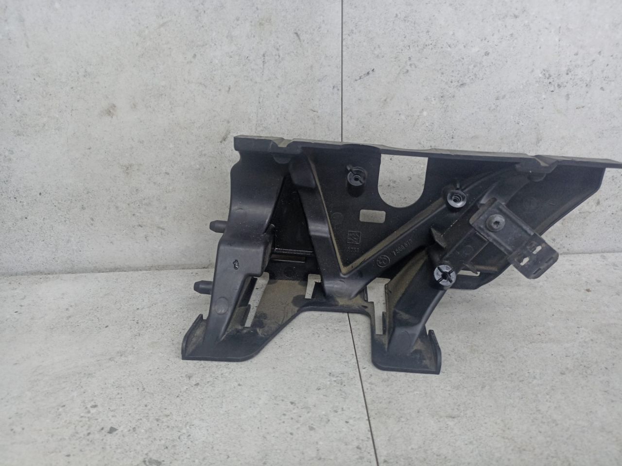 кронштейн (крепление) впускного коллектора BMW 3 серия E90/E91/E92/E93 2007, 7503519 - фото №1