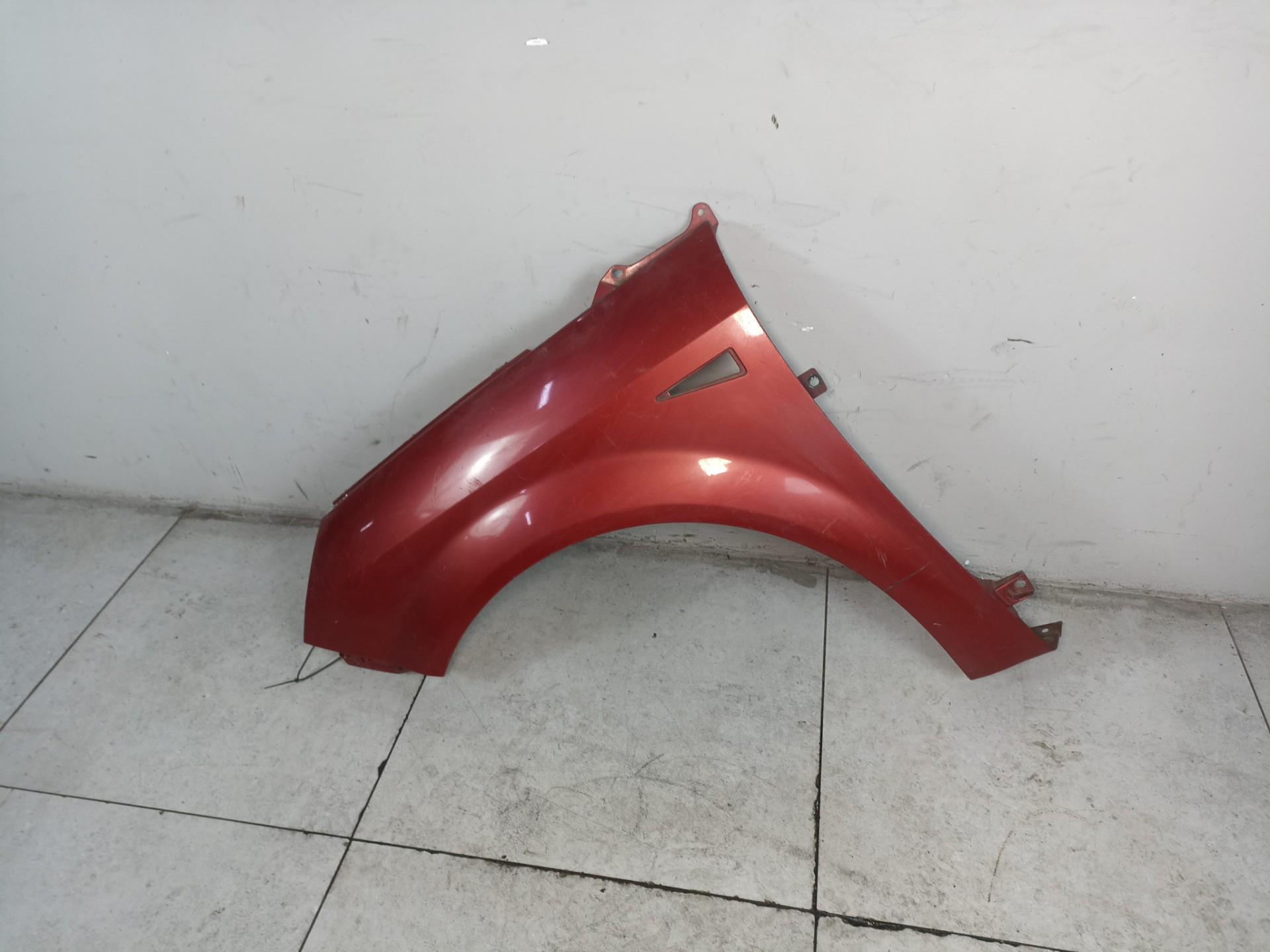 Крыло переднее левое Renault Scenic 2 рест. 2007