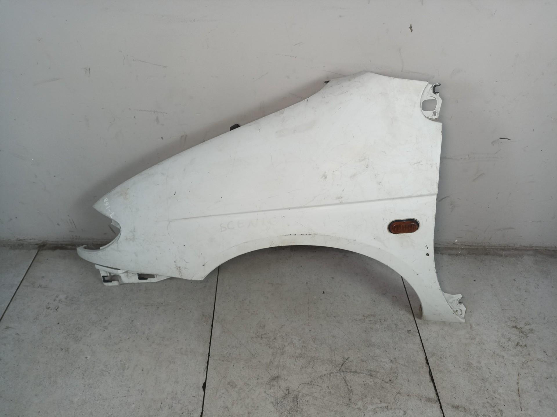 Крыло переднее левое Renault Scenic 1998