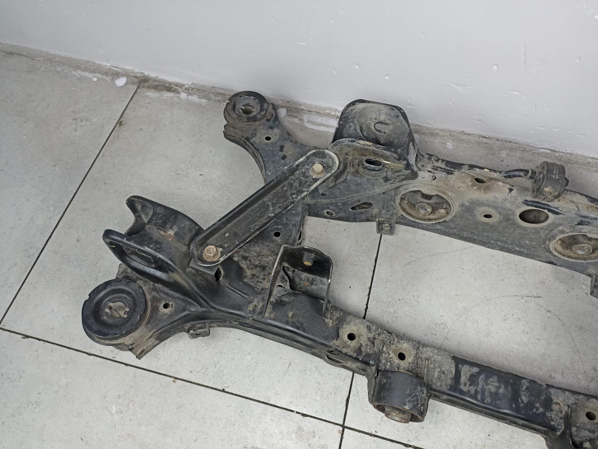 Балка задняя Kia Sorento prime 3