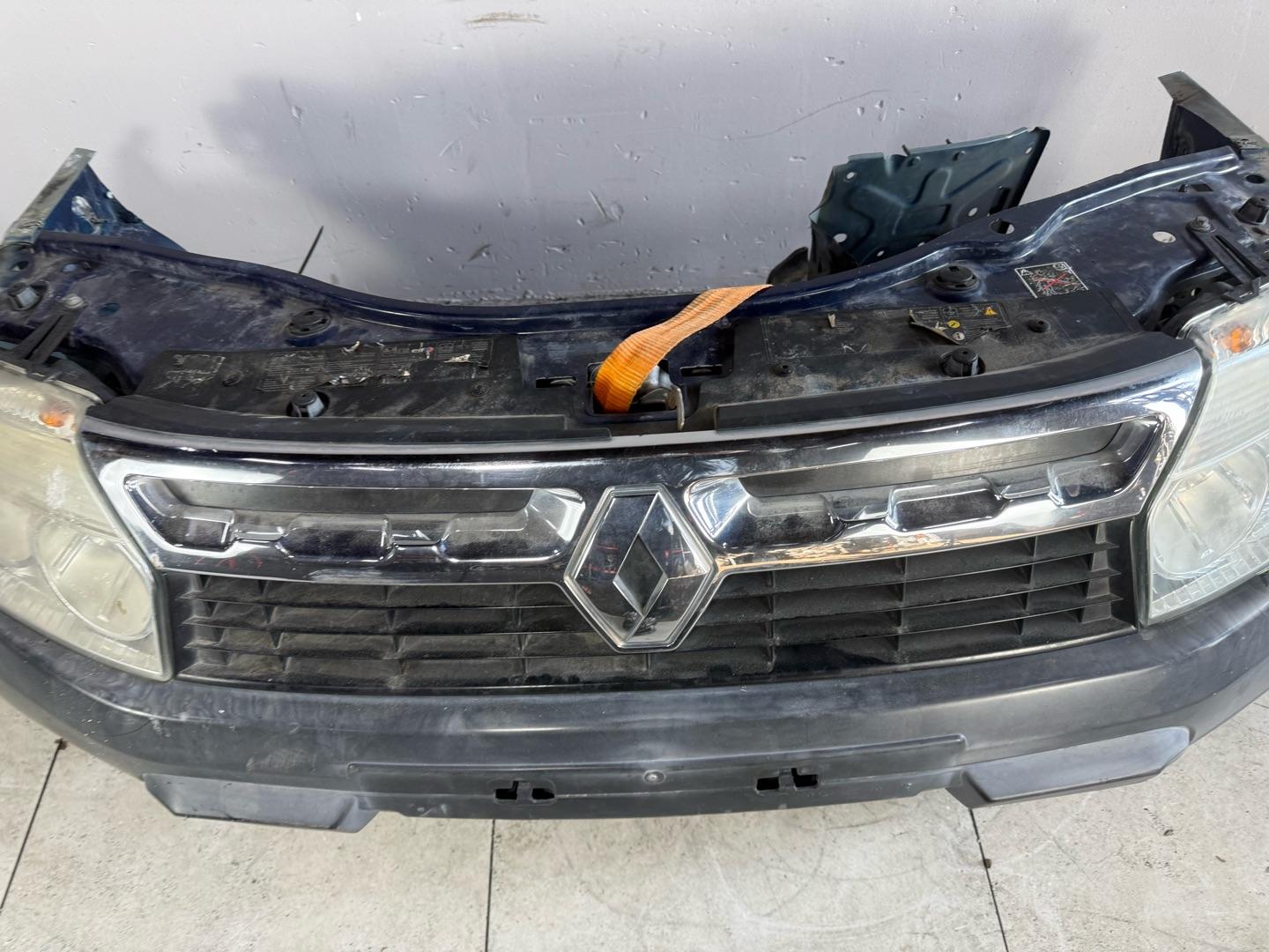 Ноускат RENAULT DUSTER 1 (контракт)Марка: RENAULTМодель: DUSTERКузов: 1Номер и производитель: 651000987R RenaultВ наличии на складе . Состояние полностью соответствует приложенным фотографиям.Мopда в сбope,  nose cut,  срез,  ноускат RENAULT DUSTER 1 РЕНО