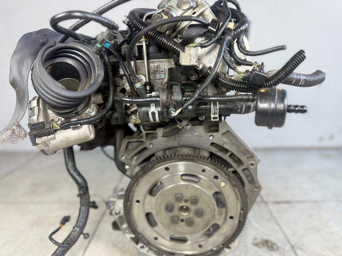 Двигатель Ford Focus 3 CB8 MGDA Форд фокус 3 2.0 бензин  контракт ЦЕНА БЕЗ НАВЕСНОГО ОБОРУДОВАНИЯ Марка: FordМодель: Focus 3Кузов: CB8Двигатель: MGDAНомер и производитель: 5285479 Ford Форд